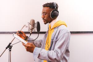 how to become a voice over actor